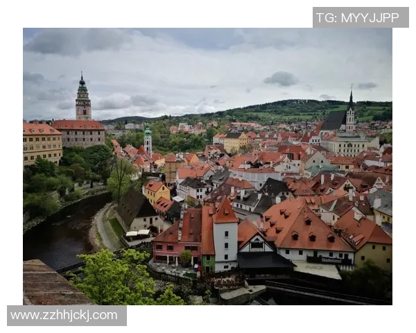 探索埃斯特旺的魅力与历史深度，揭示这座城市的独特文化与风土人情