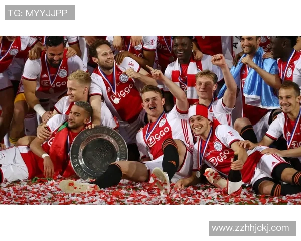 阿克青年与格拉夫的激烈对决展现足球魅力与团队精神