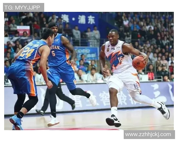 武汉篮球队在选拔赛中以98分领跑积分榜展现强劲实力 武汉篮球队在选拔赛中以98分领跑积分榜展现强劲实力